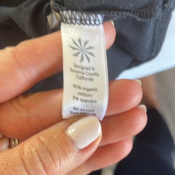 Athleta ruched long sleeve tee - Picture 6 of 6